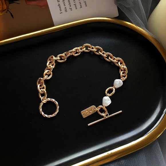 Golden Plate Half Pearl and Half Chain, Metal pendant drop dangle bracelet - Picture 10 of 10